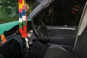 Toyota CR41 2003 Van (Used)