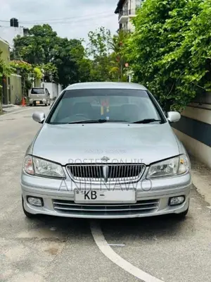 Nissan N16 2002 Car (Used)