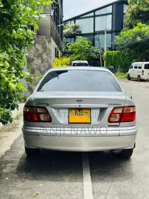 Nissan N16 2002 Car (Used)