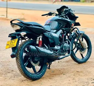 Hero Hunk 2014 Motorbike (Used)
