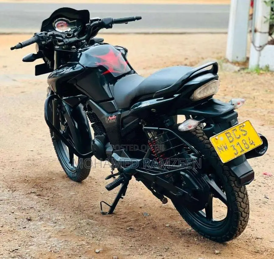 Hero Hunk 2014 Motorbike (Used)