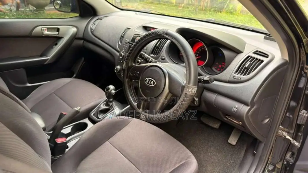 Kia Cerato 2010 Car (Used)