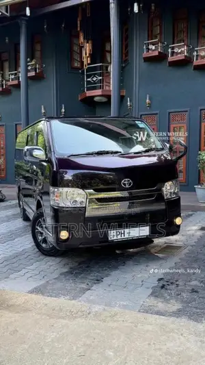 Toyota KDH 201 SGL DARK PRIME 2016 Van (Used)