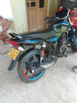 Bajaj Discover 2008 Motorbike (Used)
