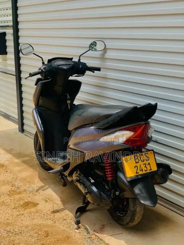 Yamaha Ray Z 2015 Motorbike (Used)