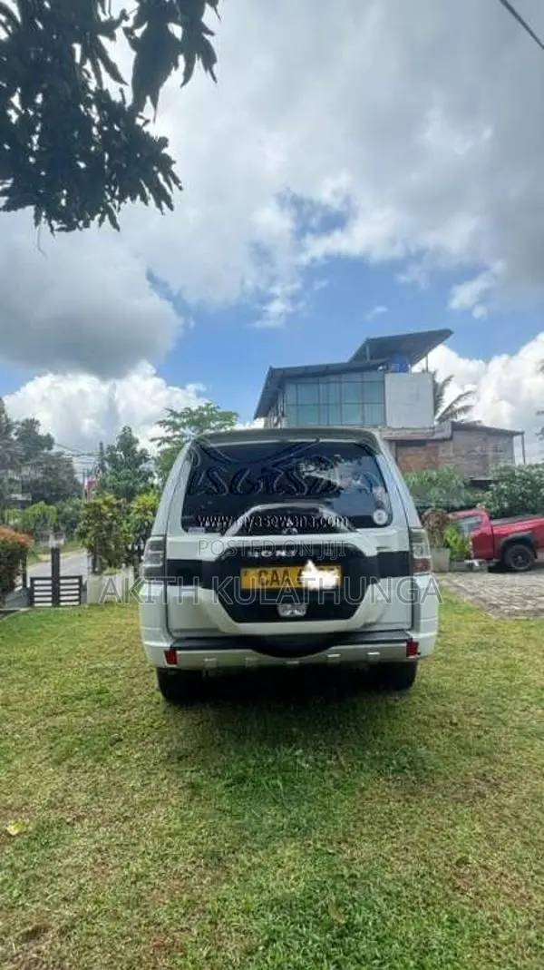 Mitsubishi Montero 2013 SUV (Used)