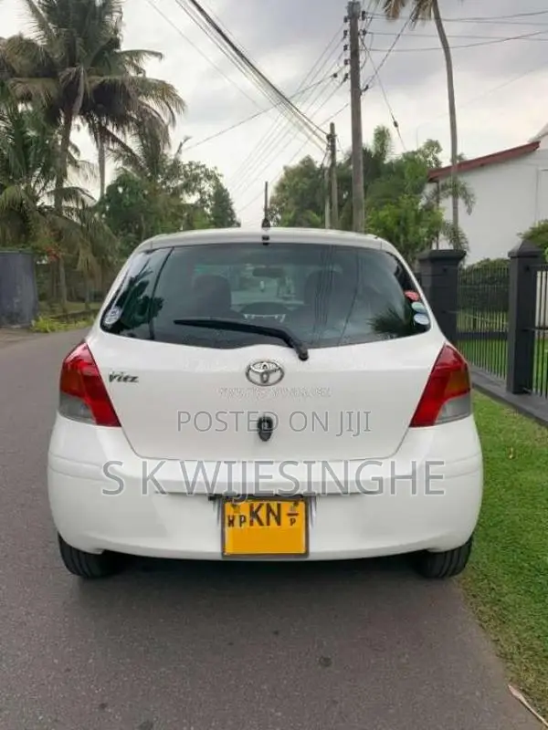 Toyota Vitz 2007 Car (Used)