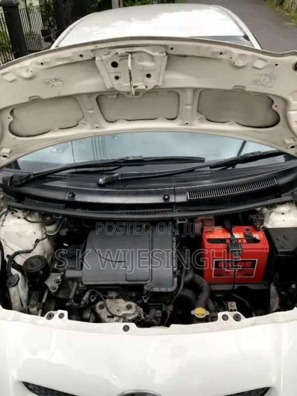 Toyota Vitz 2007 Car (Used)