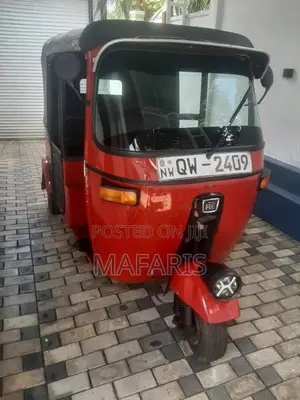 Bajaj 4 stroke 2009 Three Wheel (Used)