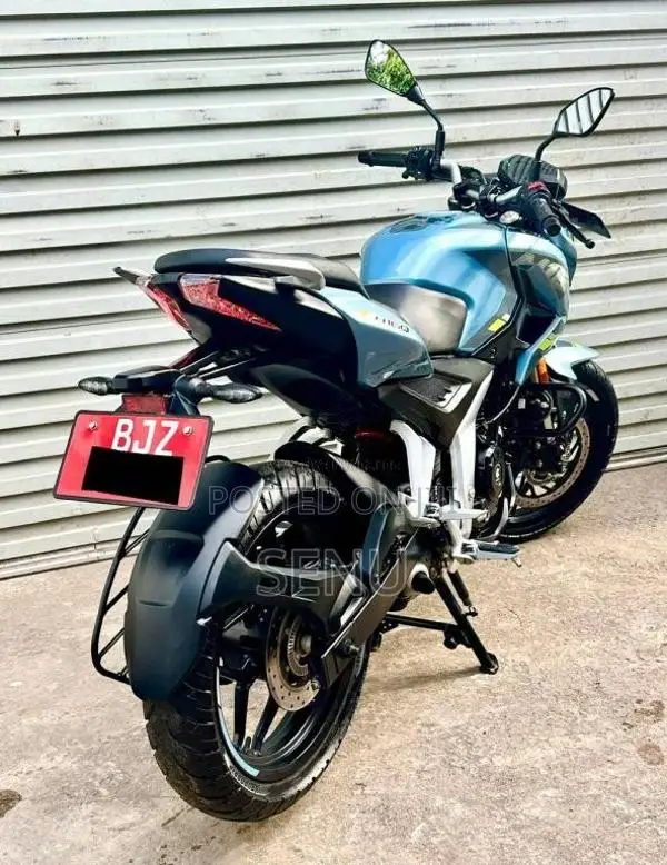 Bajaj 160 2025 Motorbike (Used)