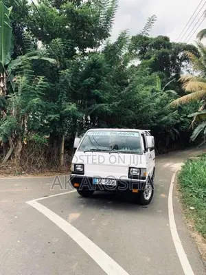 Mitsubishi L300 1984 Van (Used)