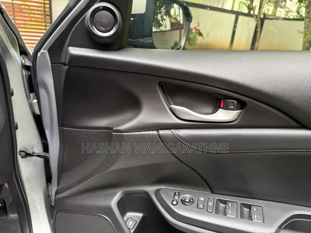 Honda Insight ZE4 2019 Car (Used)