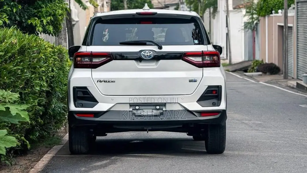Toyota Raize 1 2L Z Hybrid 2025 SUV Unregistered (Recondition)