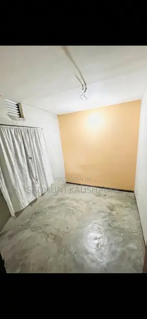 Furnished 2bdrm Block of Flats in Lakhiru Sevana, Maligawatta for sale