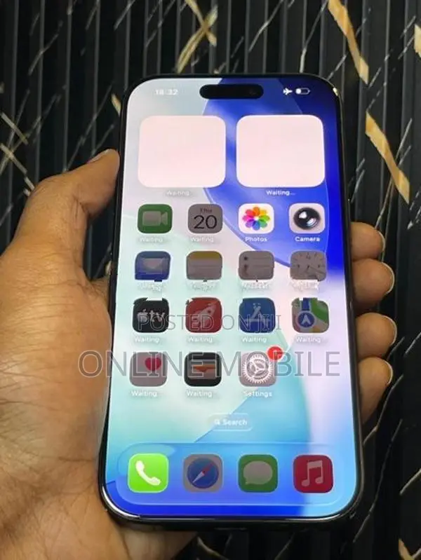 Apple iPhone 16 (Used)
