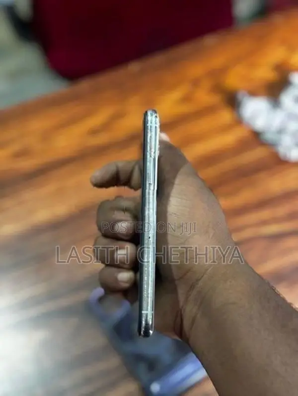 Apple iPhone 11 Pro 256GB (Used)