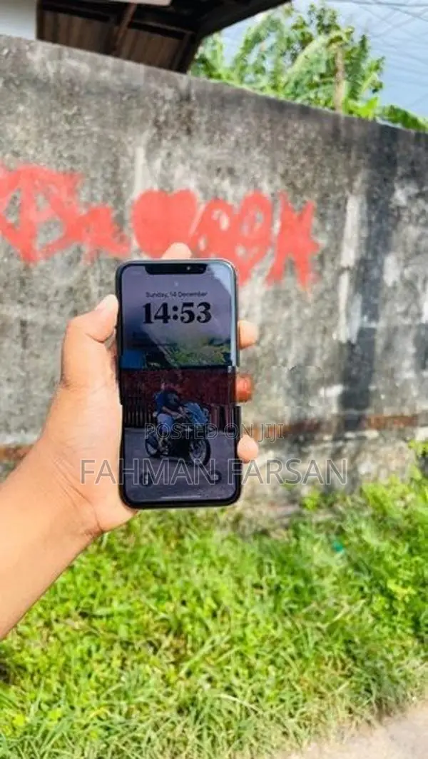 Apple iPhone XS (Used)