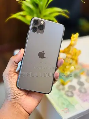 Apple iPhone 11 Pro Max 512GB (Used)