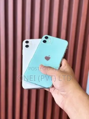Apple iPhone 11 128GB (Used)