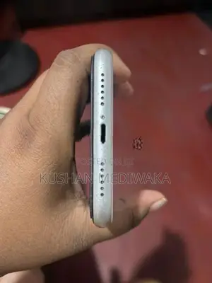 Apple iPhone 11 (Used)