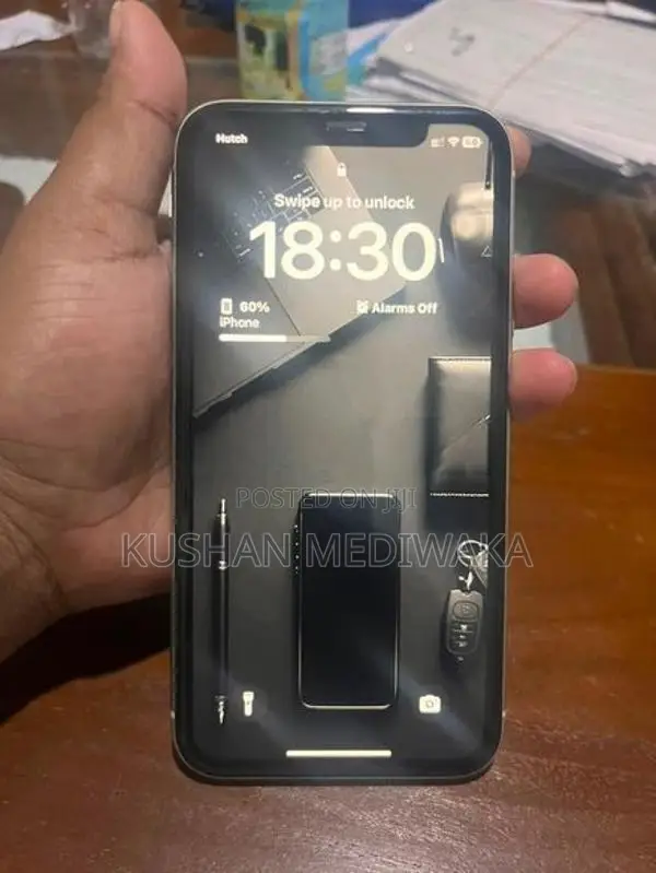Apple iPhone 11 (Used)