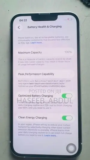 Apple iPhone 13 (Used)