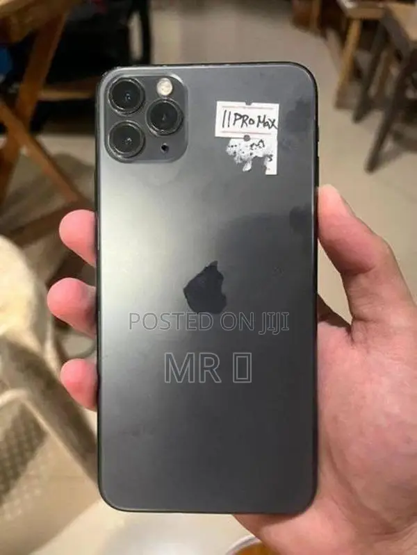 Apple iPhone 11 Pro Max 256GB (Used)