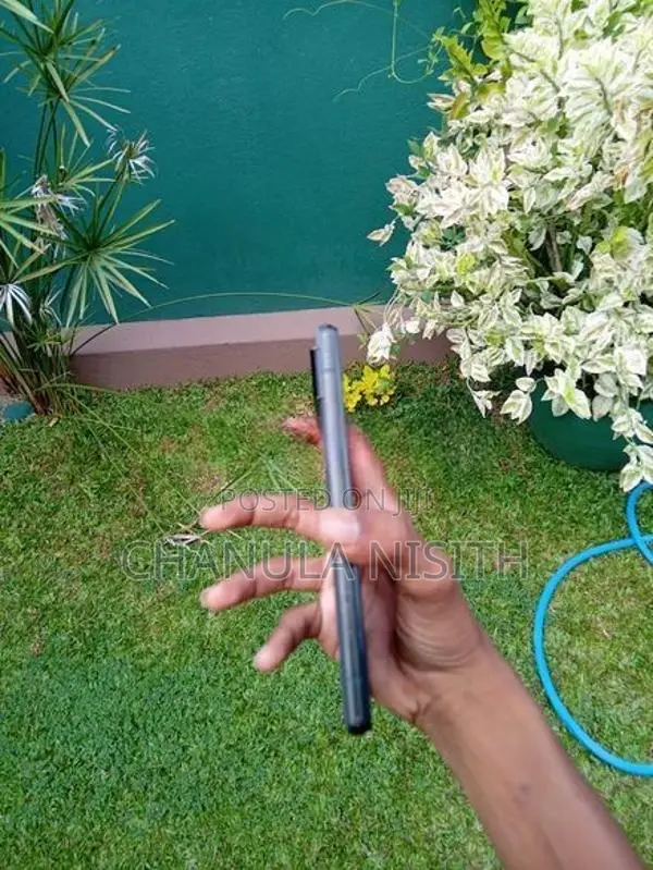 Google Pixel 6 (Used)
