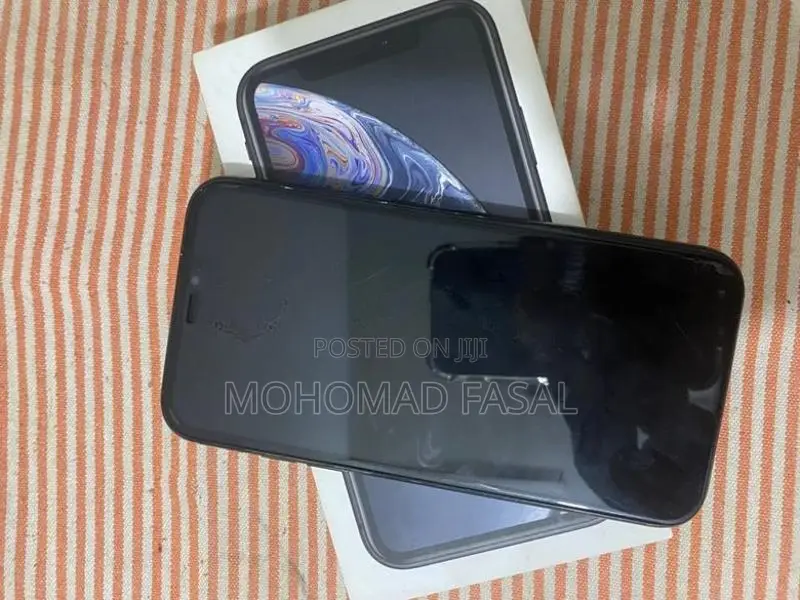 Apple iPhone XR (Used)