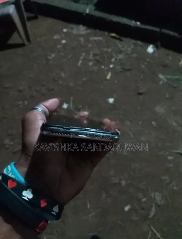 Apple iPhone X (Used)