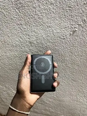 10,000mAh Magnetic Wireless Power Bank