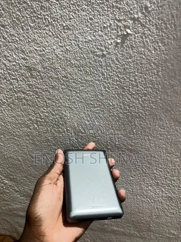 10,000mAh Magnetic Wireless Power Bank