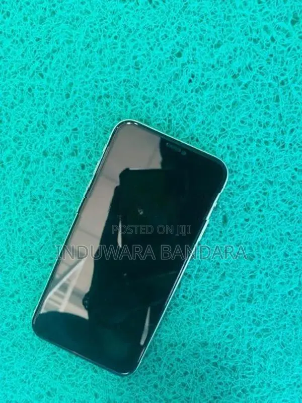 Apple iPhone 11 (Used)