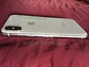 Apple iPhone XS (Used)