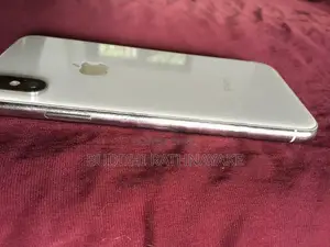 Apple iPhone XS (Used)