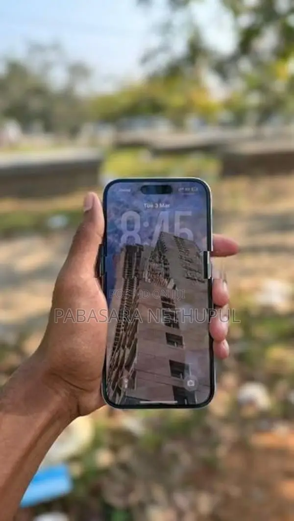 Apple iPhone 15 (Used)