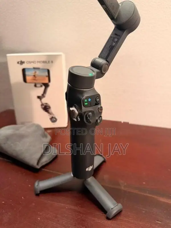 DJI Osmo Mobile 8