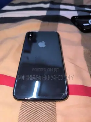 Apple iPhone X (Used)