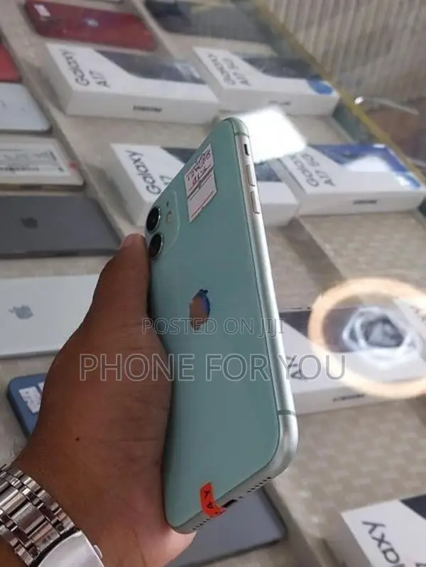 Apple iPhone 11 (Used)