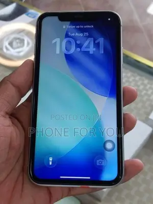 Apple iPhone 11 (Used)