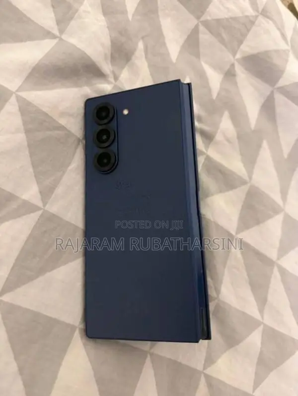 Samsung Galaxy Z Fold 6 12/256gb (Used)