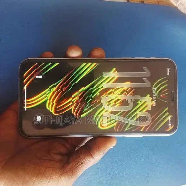 Apple iPhone 11 (Used)