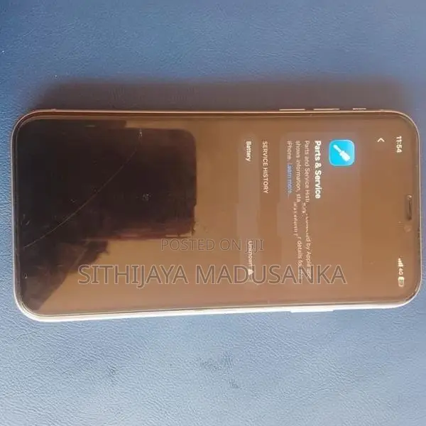 Apple iPhone 11 (Used)