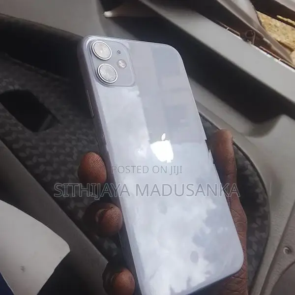 Apple iPhone 11 (Used)