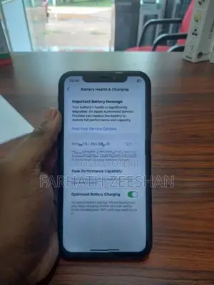 Apple iPhone XR (Used)