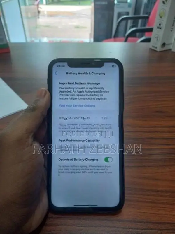 Apple iPhone XR (Used)
