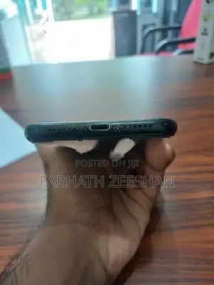 Apple iPhone XR (Used)