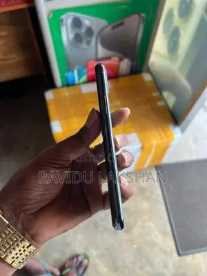 Apple iPhone 11 Pro 256GB (Used)