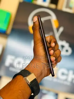 Vivo V29E 8GB 128GB (Used)