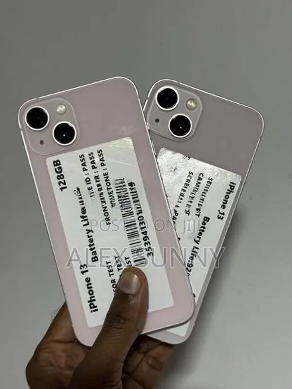 Apple iPhone 13 128GB (Used)